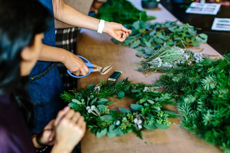 Best Wreath Making Kits for Creative DIY Home Decor