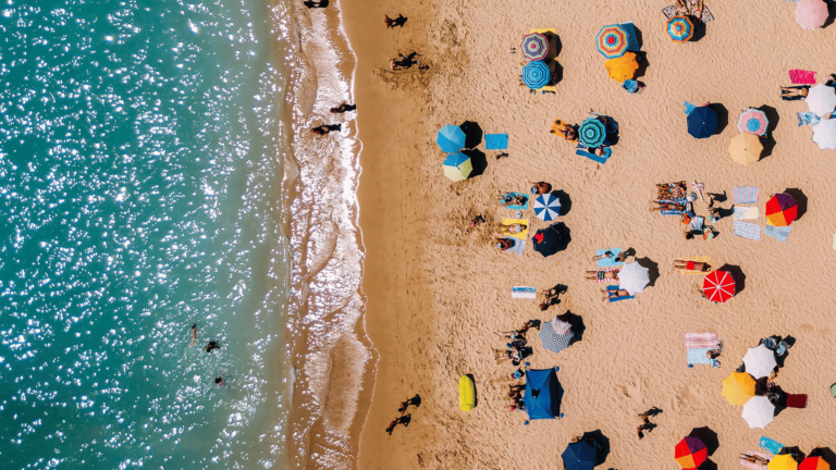 Beach Hobbies, Games, and Activities | 25 Best Things to Do at the Beach