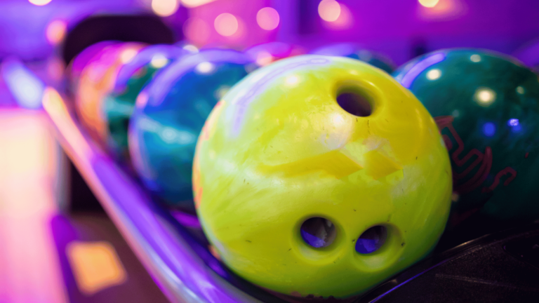 Best Bowling Balls for Beginners: Top 5 Choices for 2025